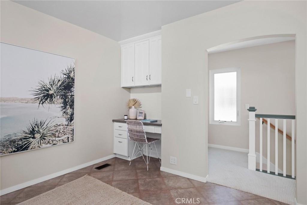 1715 Stanford Avenue Property Photo 8