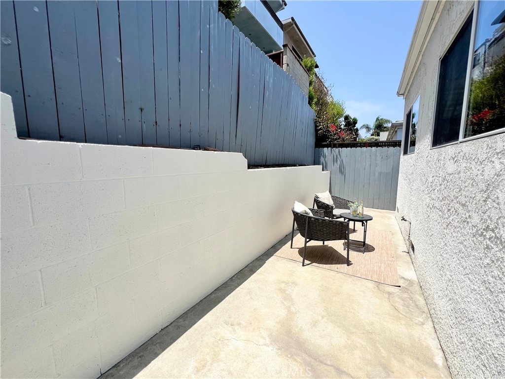 1715 Stanford Avenue Property Photo 29