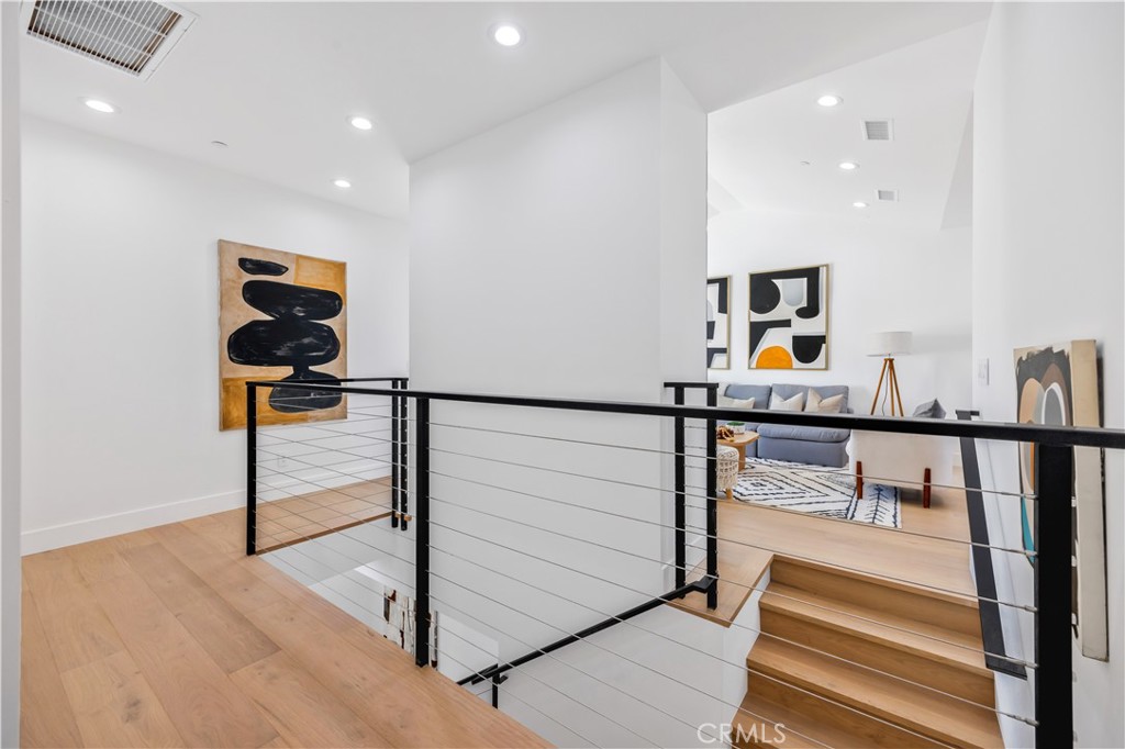 2420 Ives Lane B Property Photo 6