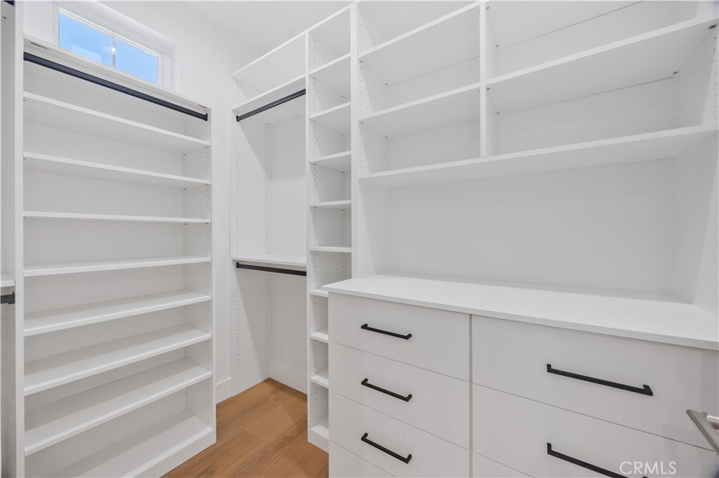 2420 Ives Lane B Property Photo 19