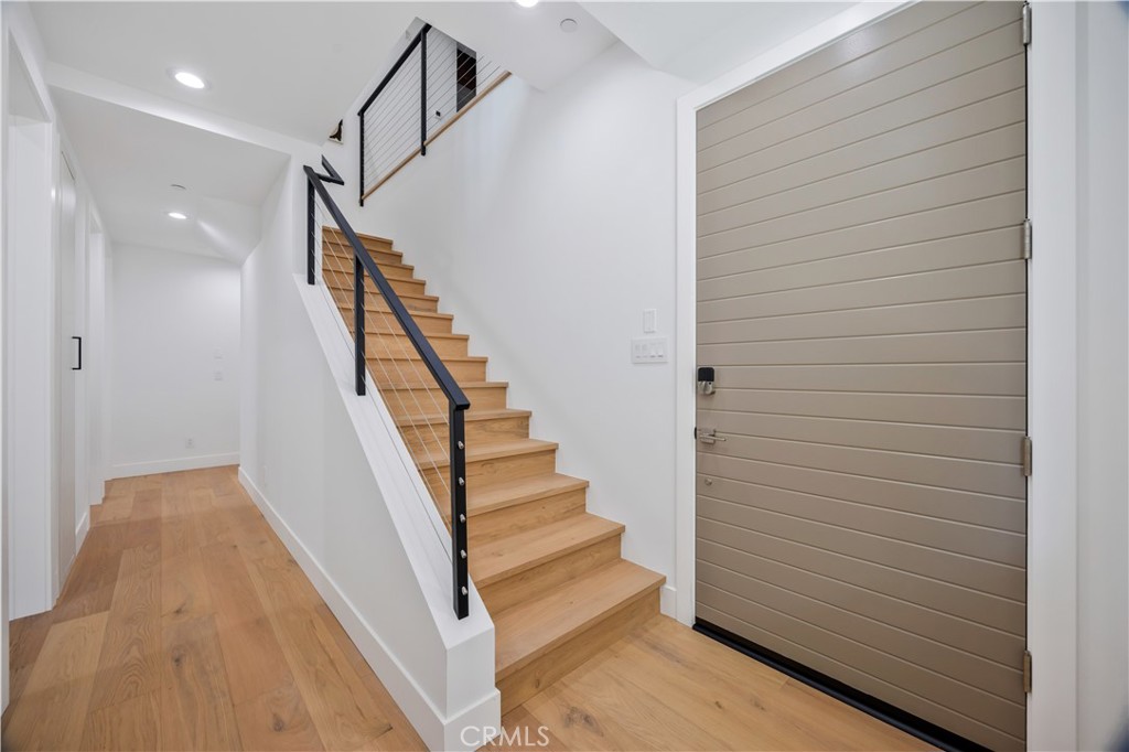 2420 Ives Lane B Property Photo 25