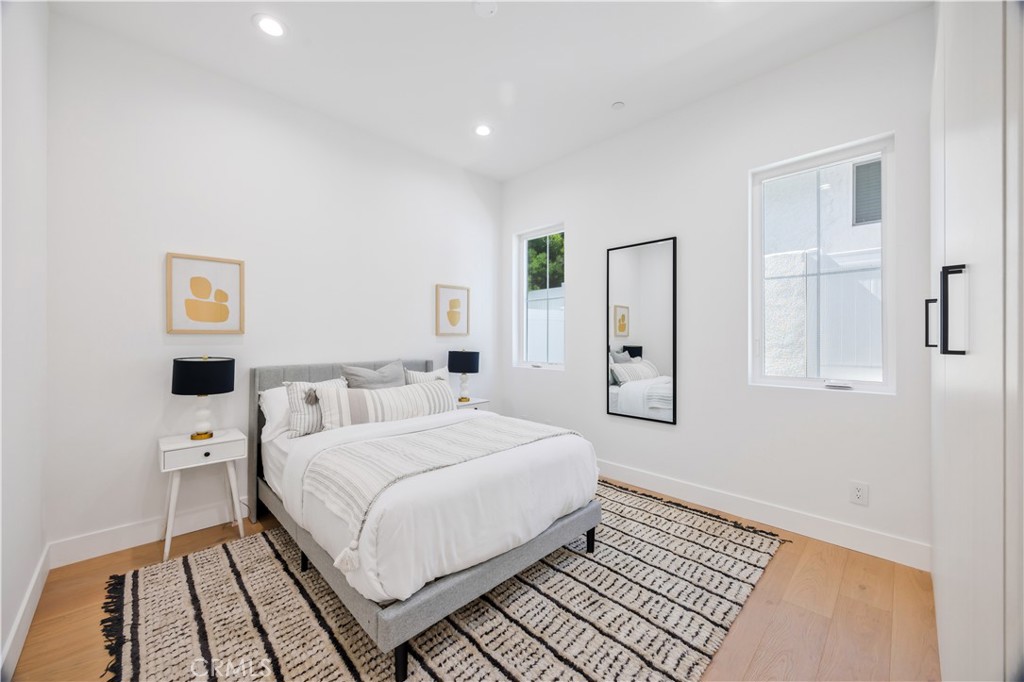 2420 Ives Lane B Property Photo 28