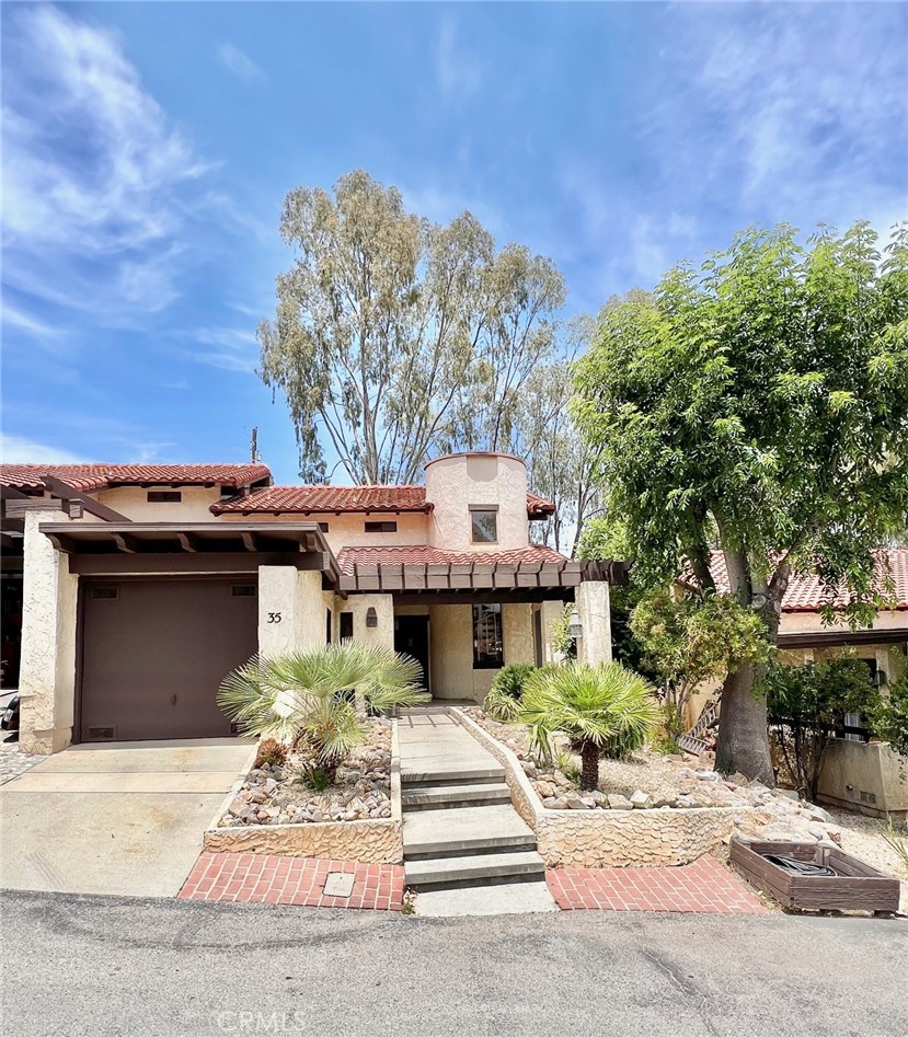 35 Cabrillo Drive Property Photo 1