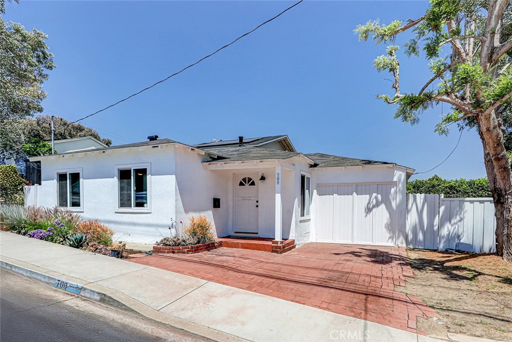 708 S Redondo Avenue Property Photo 1