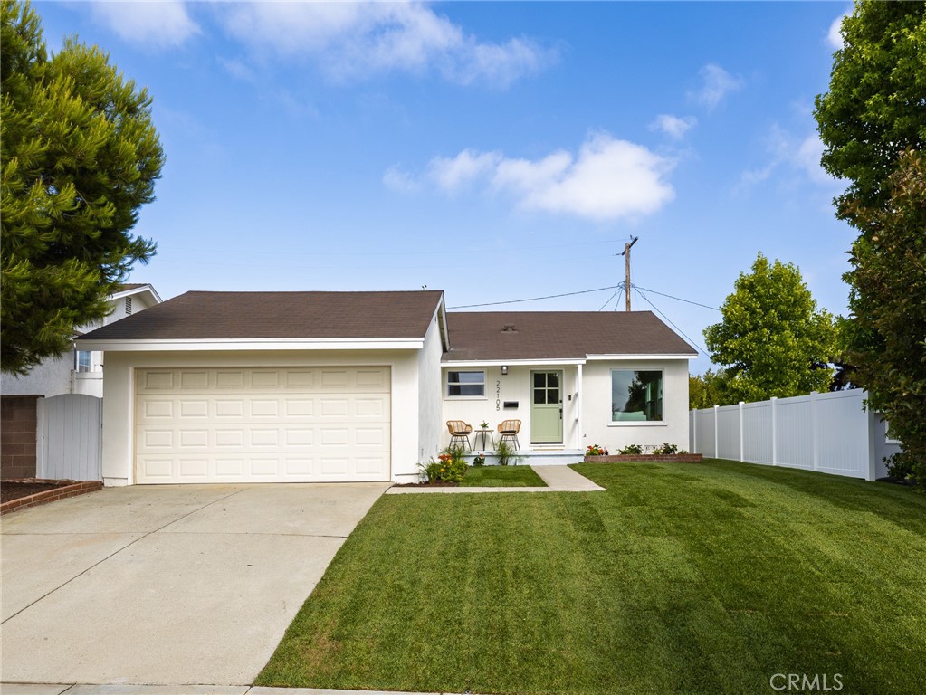 22105 Ellinwood Drive Property Photo 1