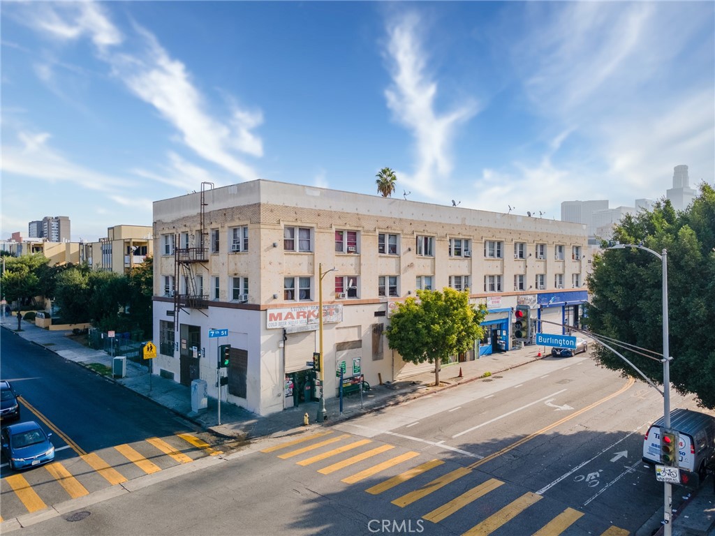 694 S Burlington Avenue Property Photo