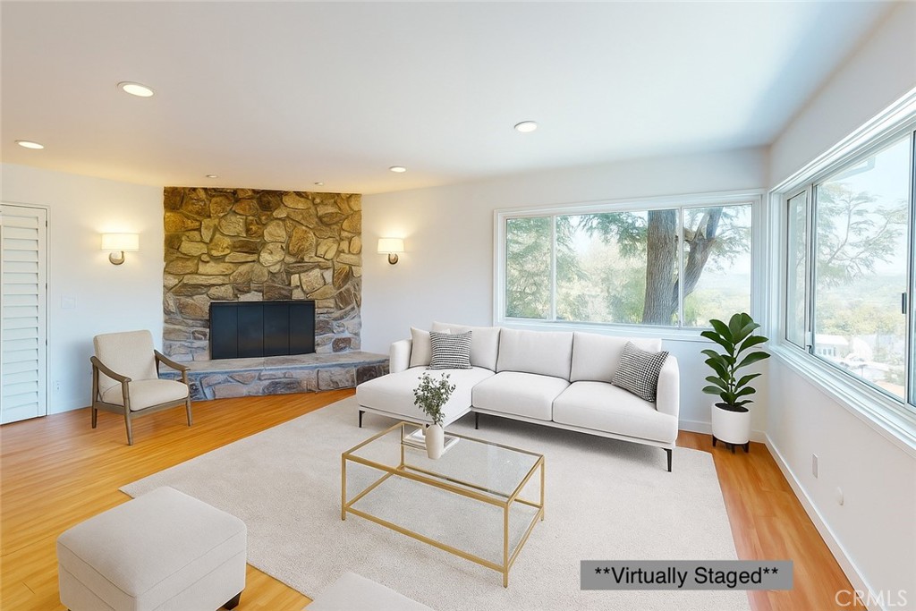 5338 Waldo Place Property Photo 1