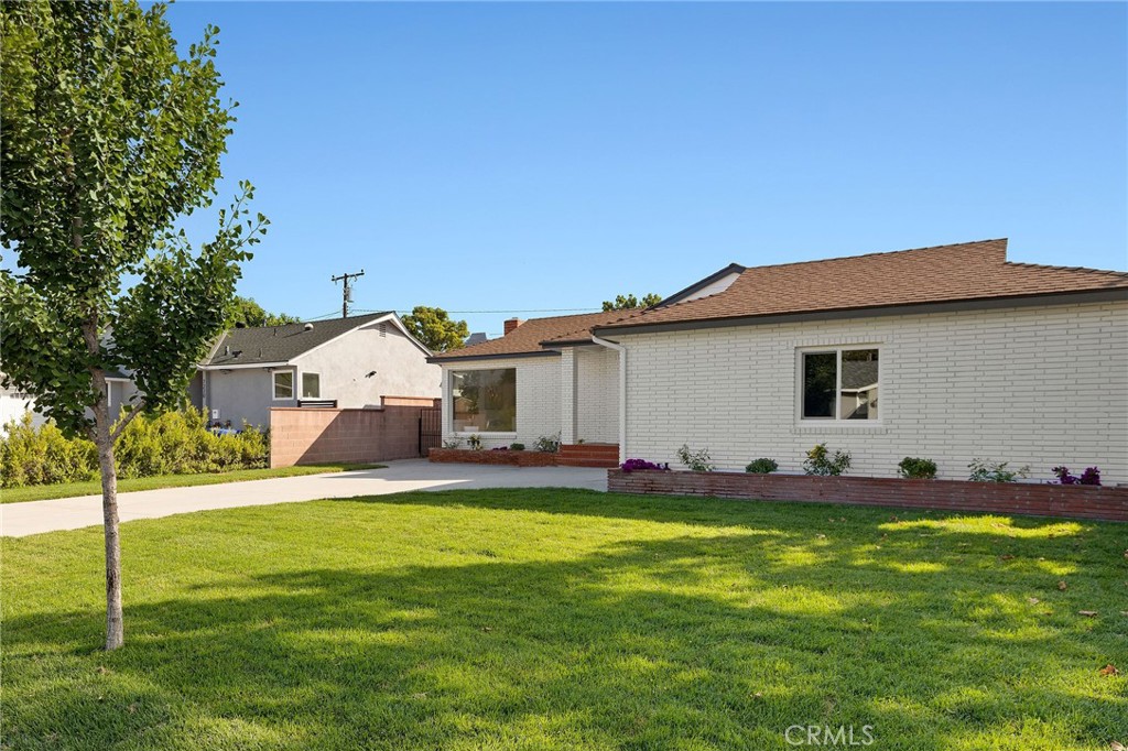 7214 Finevale Drive Property Photo 3