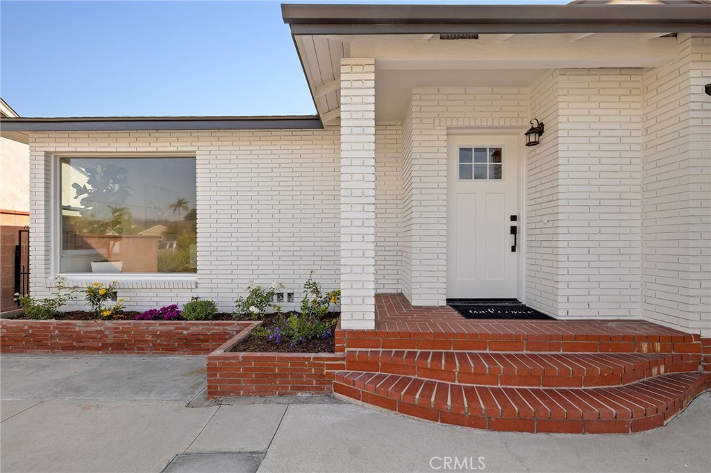 7214 Finevale Drive Property Photo 4
