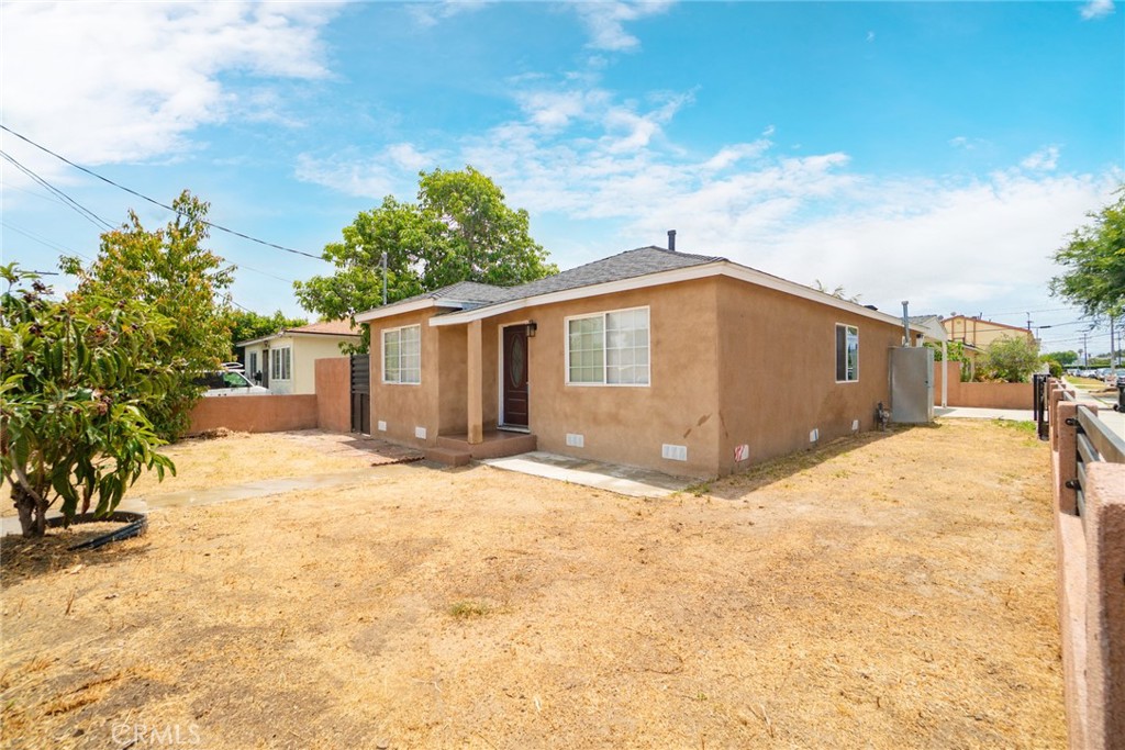 1570 W 226th Street Property Photo 1