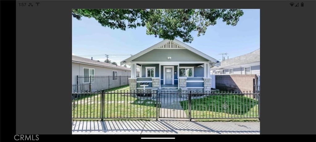 1971 Locust Avenue Property Photo 1