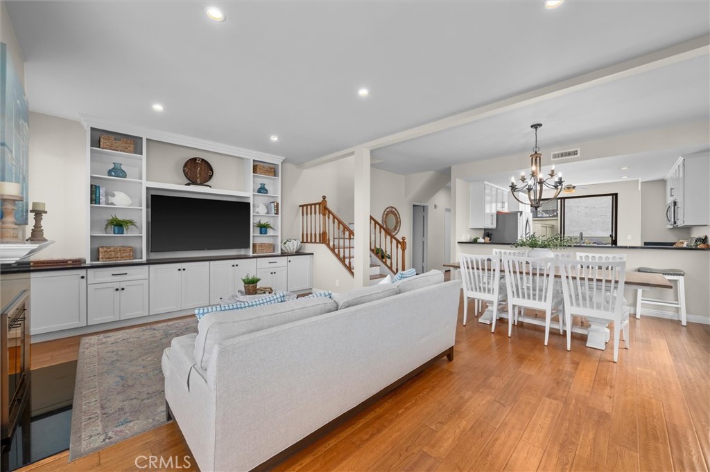 220 S Prospect Avenue 9 Property Photo 1