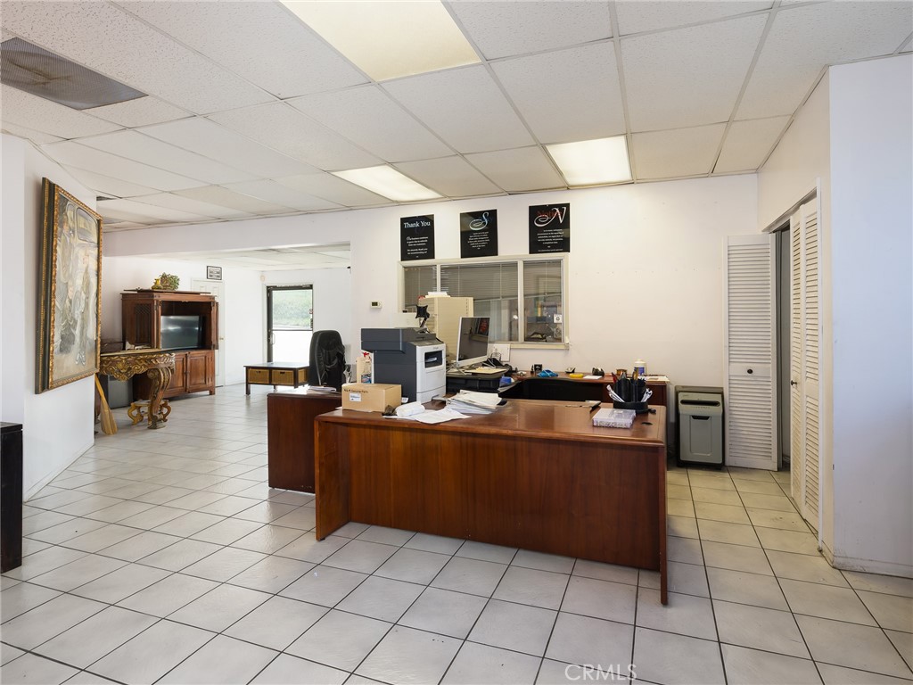 713 E El Segundo Boulevard Property Photo 6