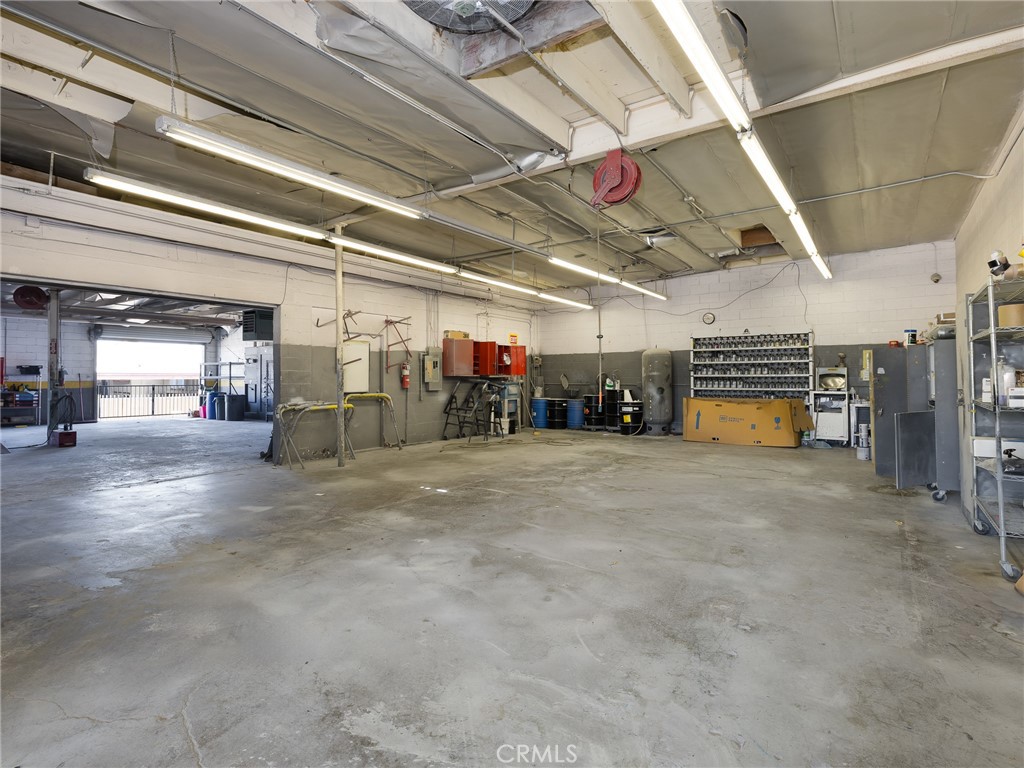 713 E El Segundo Boulevard Property Photo 21