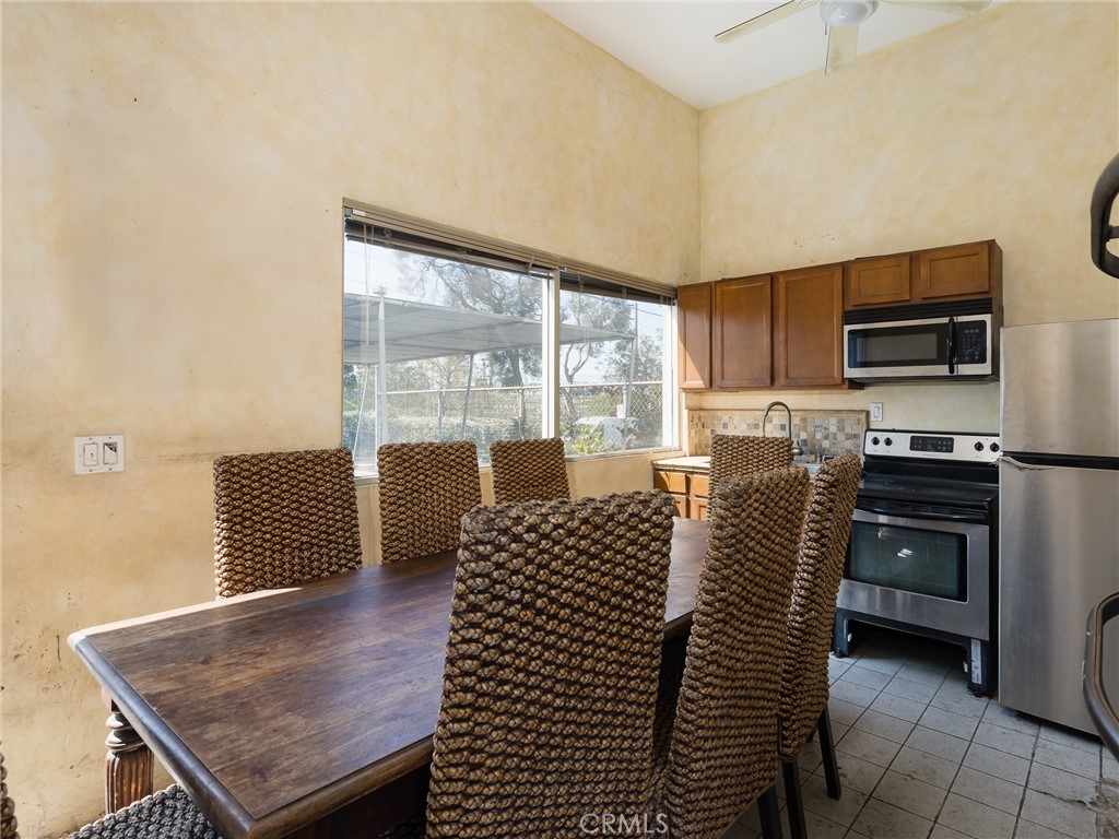 713 E El Segundo Boulevard Property Photo 27