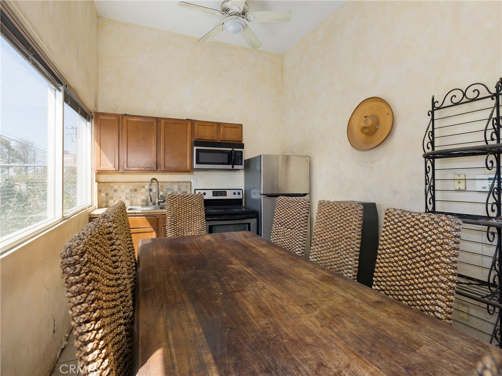 713 E El Segundo Boulevard Property Photo 28
