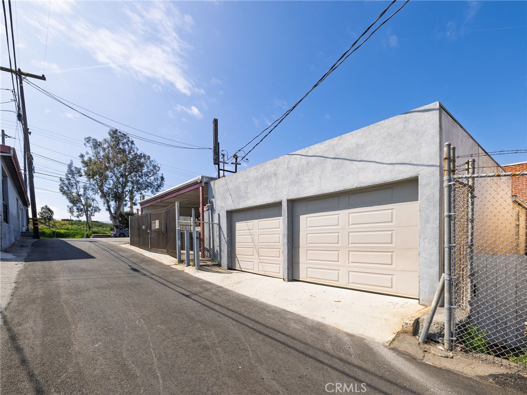 713 E El Segundo Boulevard Property Photo 39