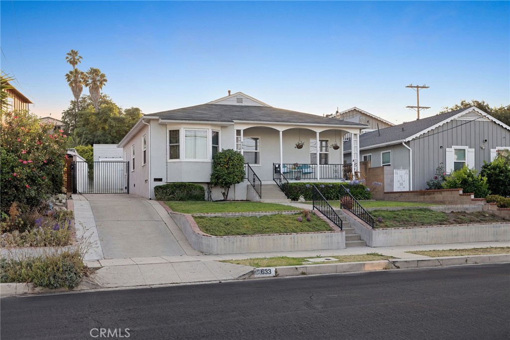 633 N Leland Avenue Property Photo 1