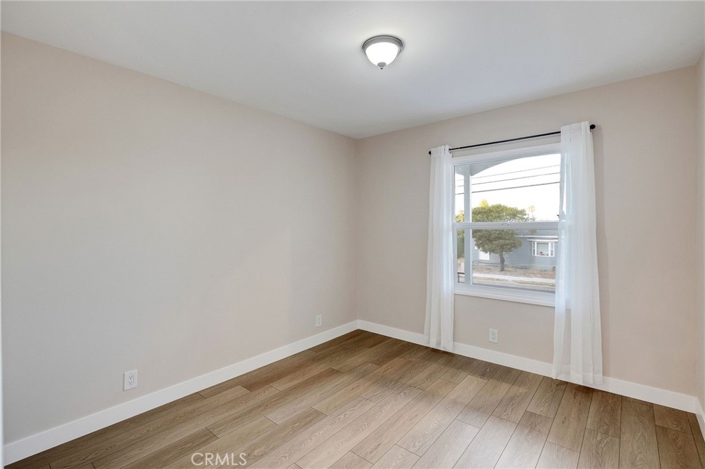 633 N Leland Avenue Property Photo 23
