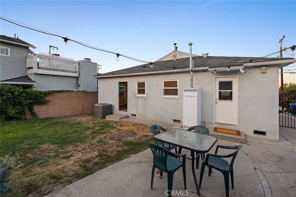633 N Leland Avenue Property Photo 36