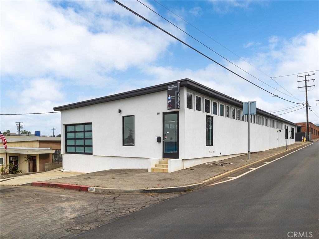 805 E El Segundo Boulevard Property Photo 1