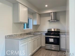 15521 Gramercy Place Property Photo 1