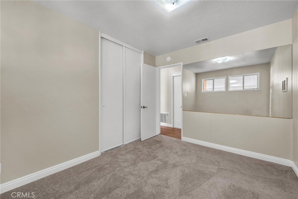 835 E 222nd Street Property Photo 18