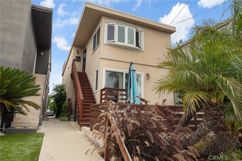 729 Longfellow Avenue Property Photo 1
