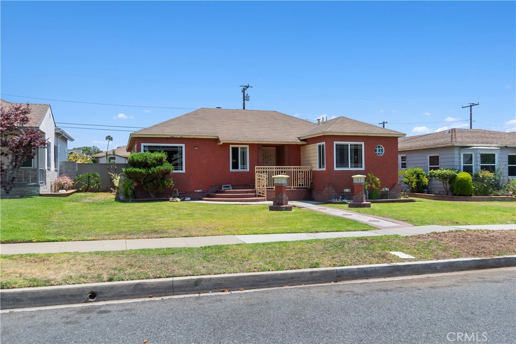 11028 Spinning Avenue Property Photo 1