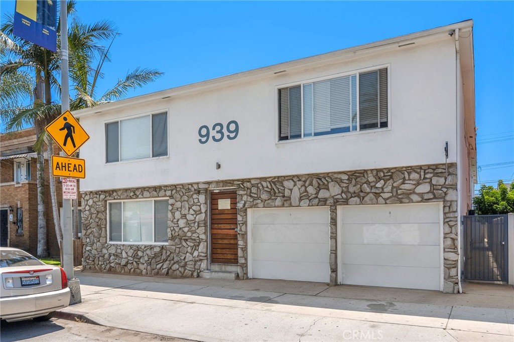 939 Pacific Avenue Property Photo 1