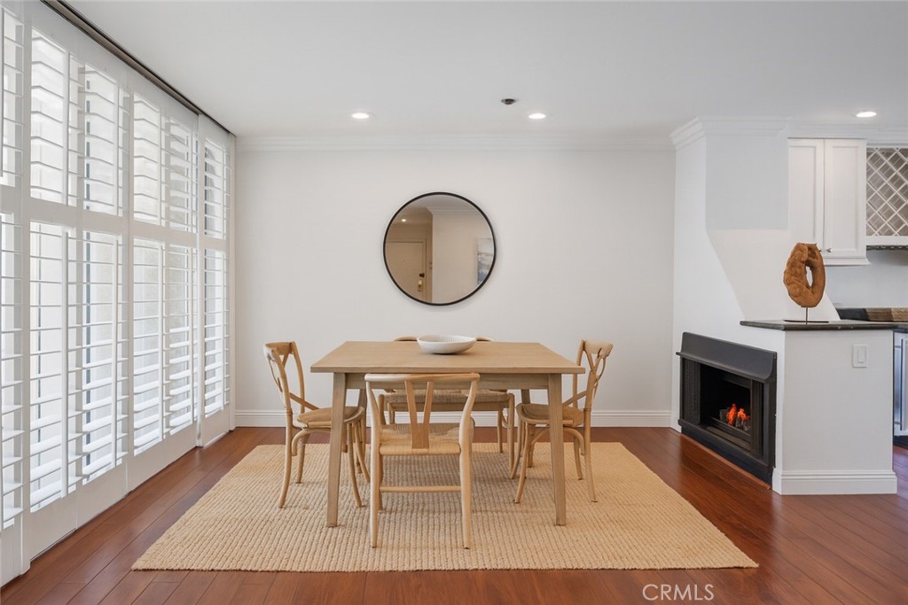 555 Esplanade 320 Property Photo 13