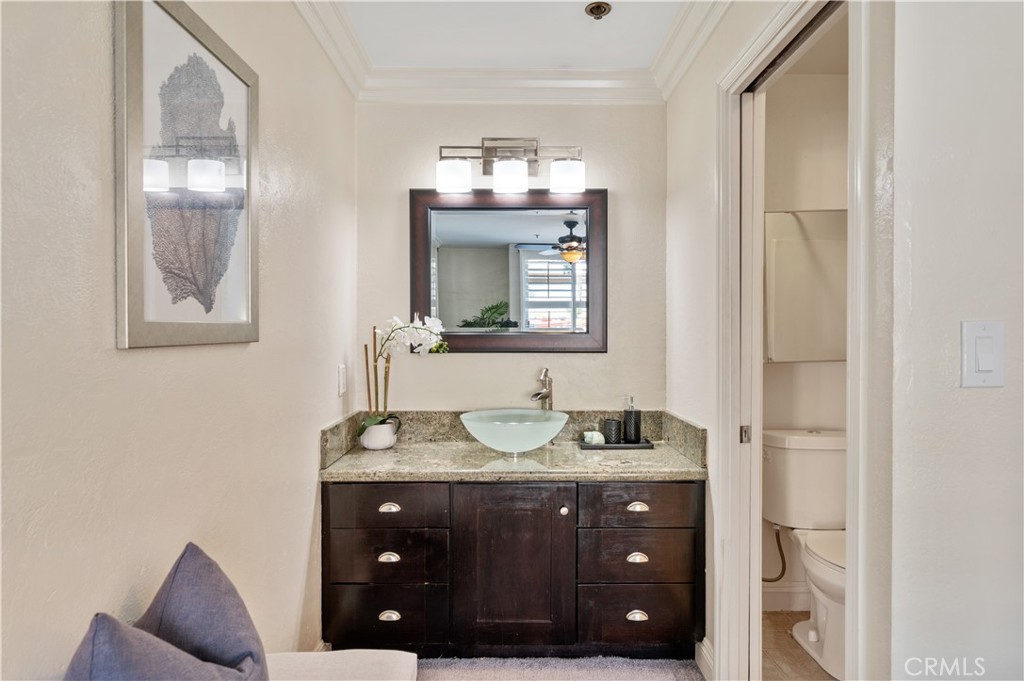 555 Esplanade 320 Property Photo 38