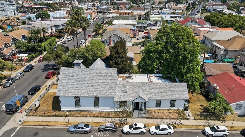 3425 W 15th Street Property Photo 4
