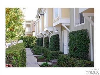 5562 W 190th Street Property Photo 1