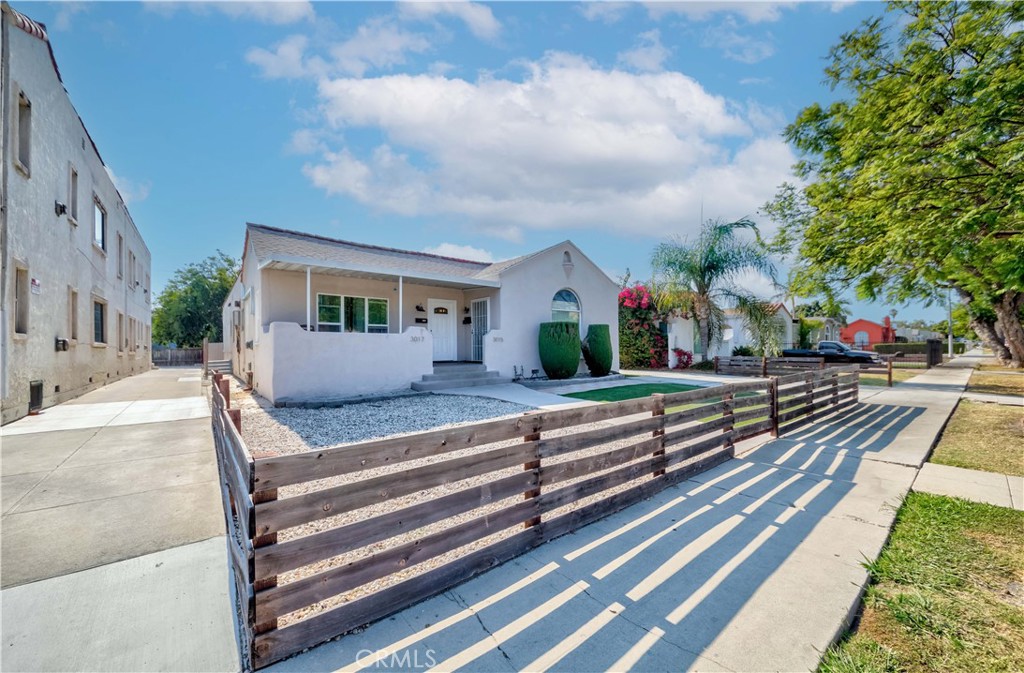 3015 Edgehill Drive Property Photo 1