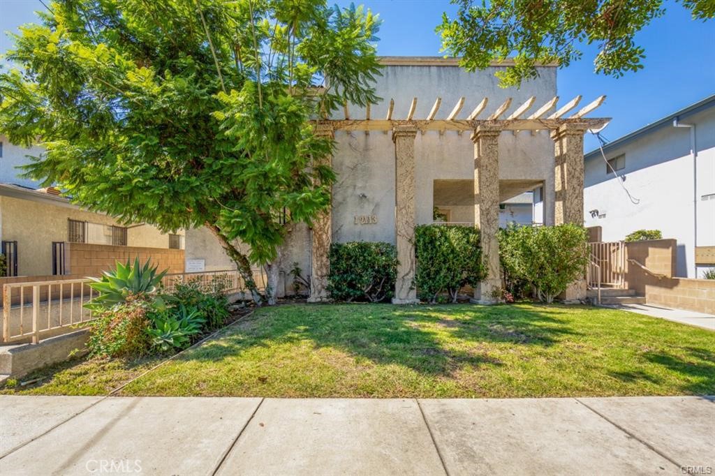 12115 York Avenue 2 Property Photo 1