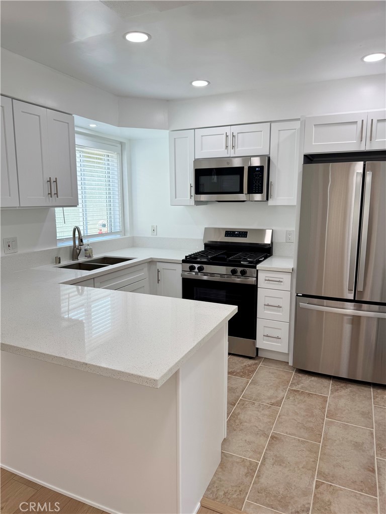 4120 W 170th Street Property Photo 1