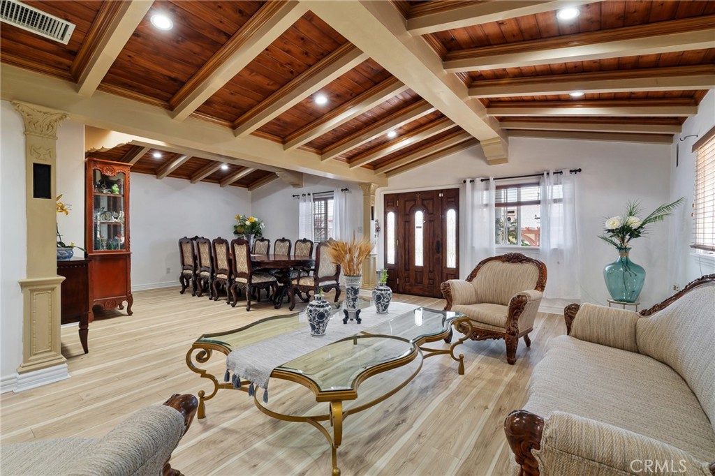 1729 W 51st Place Property Photo 10