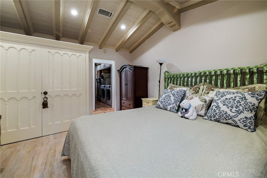 1729 W 51st Place Property Photo 26