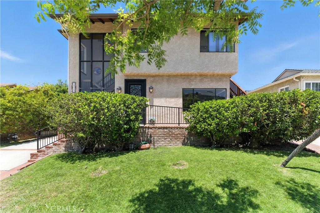 10717 Whitburn Street Property Photo 1