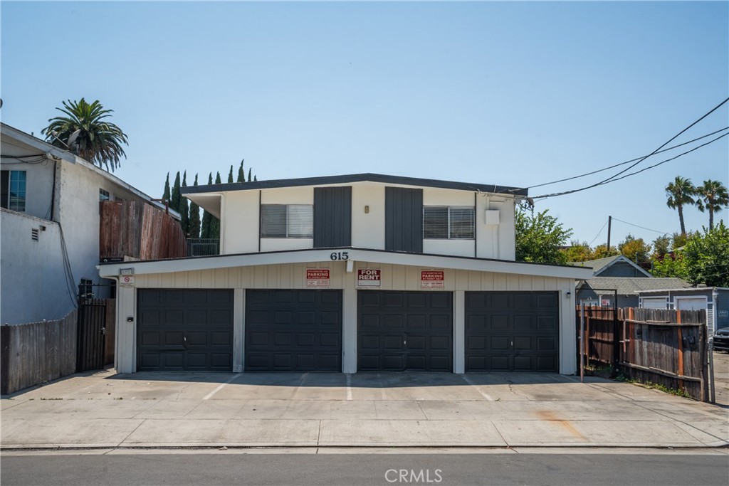 615 Cerritos Avenue Property Photo 1