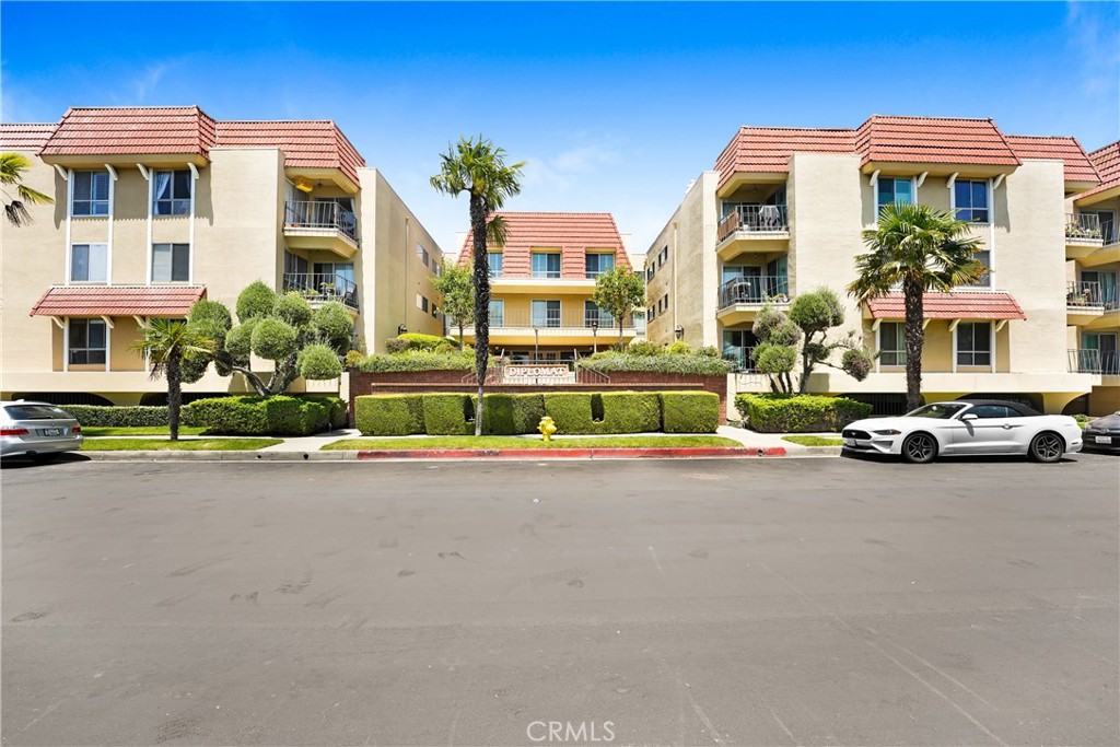 5845 Doverwood Drive 306 Property Photo 1