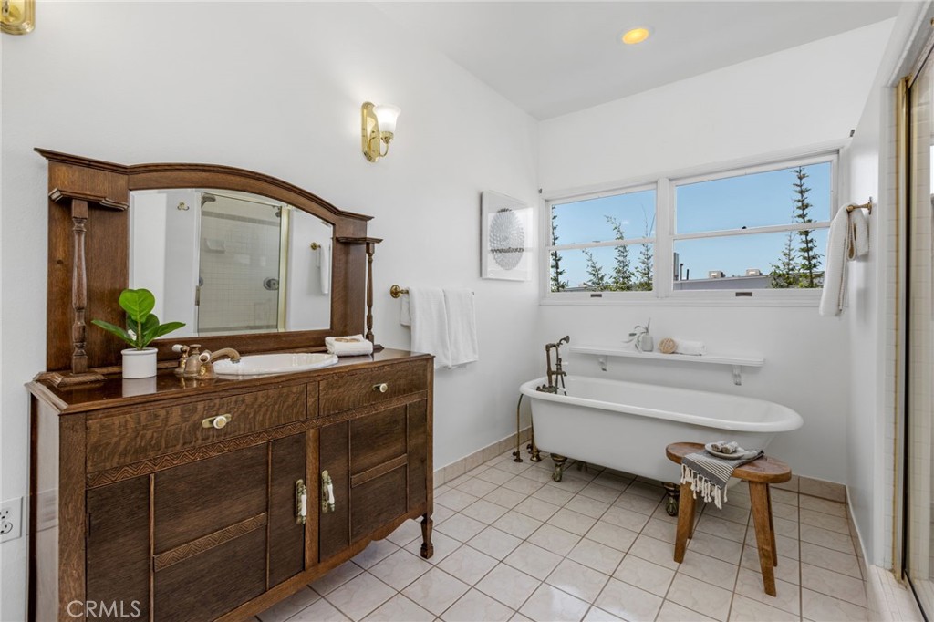 225 27th Street Property Photo 19