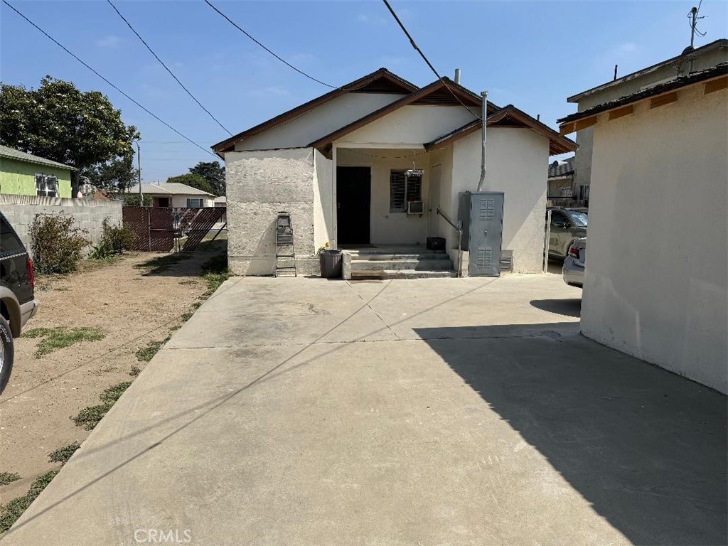 1662 E 124th Street Property Photo 1
