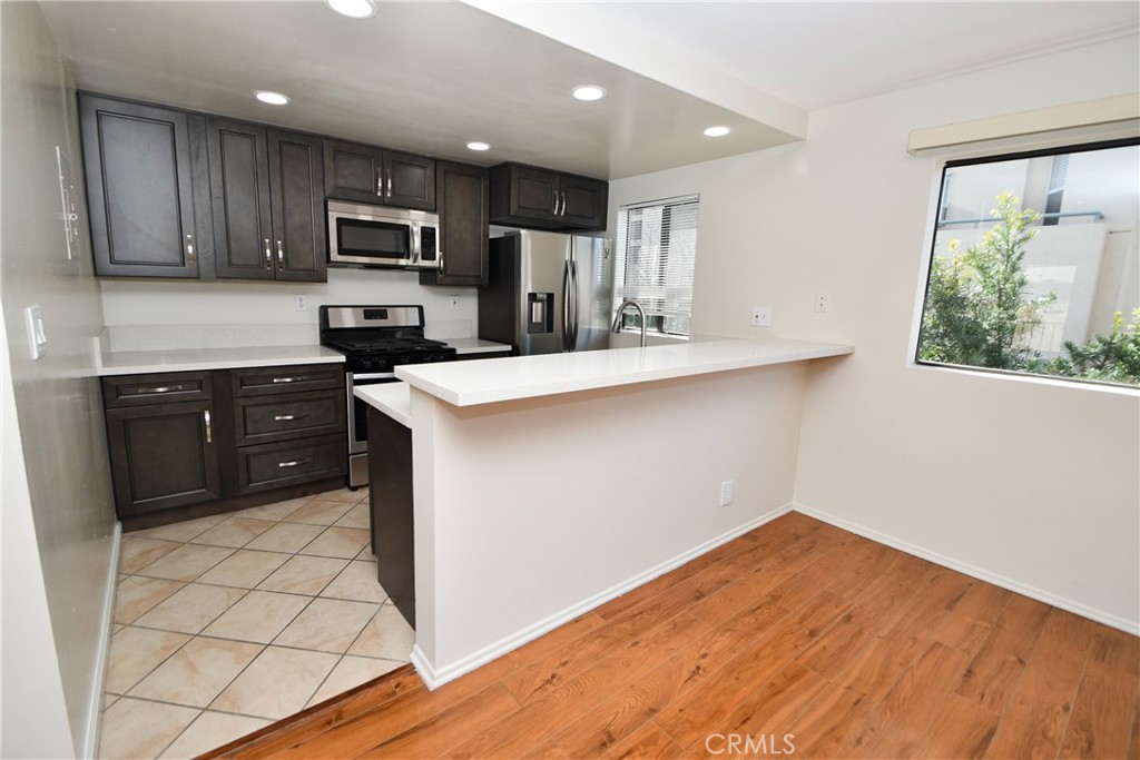 11852 Washington Place Property Photo 6