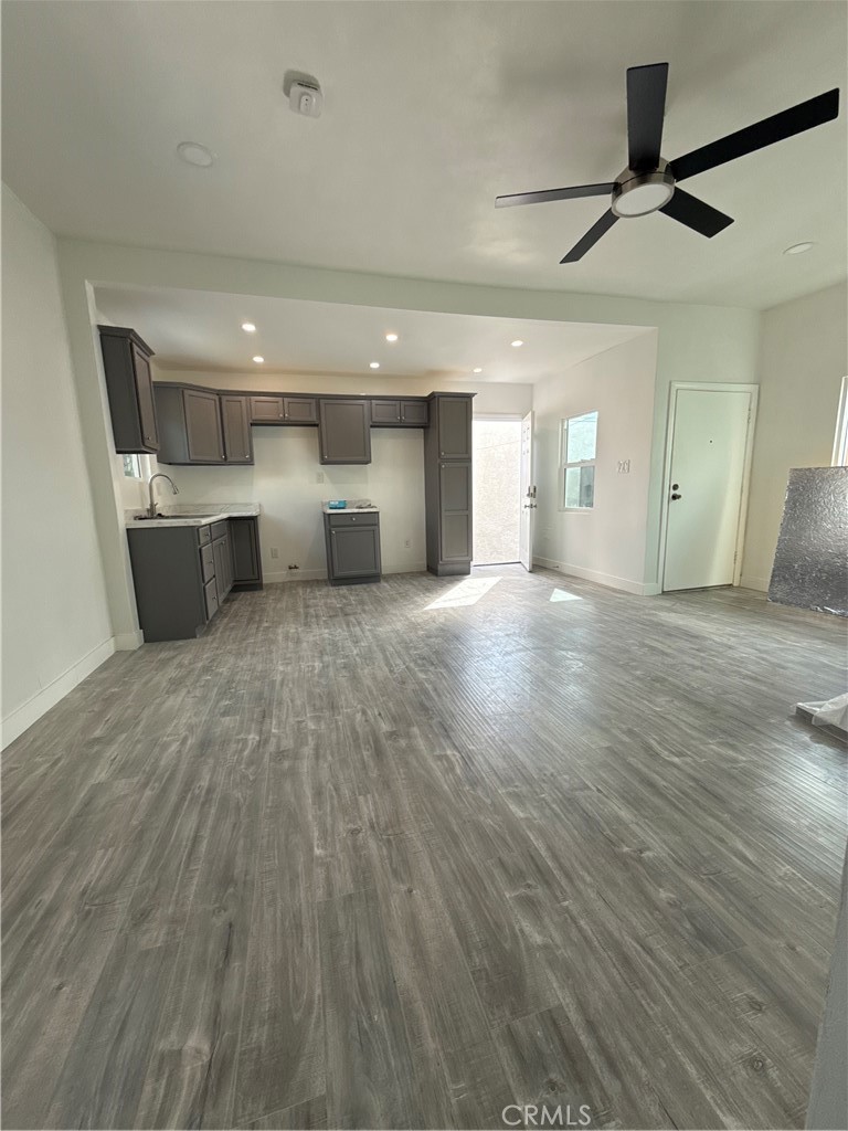 6428 S Van Ness Avenue Property Photo 2