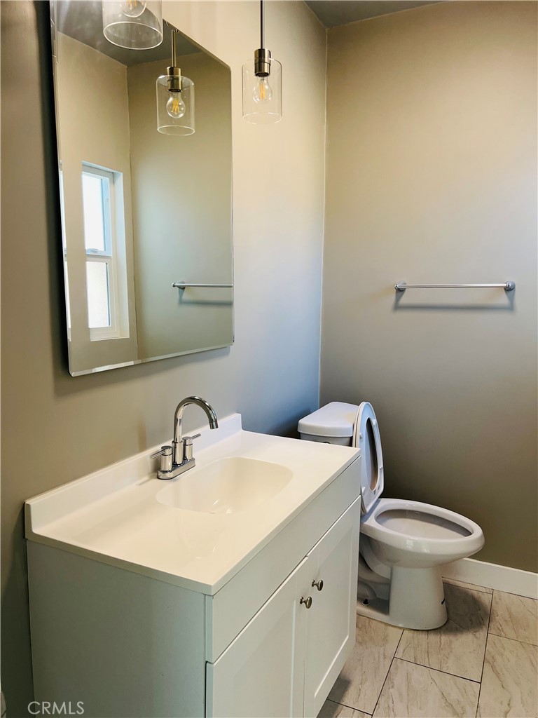 6428 S Van Ness Avenue Property Photo 12