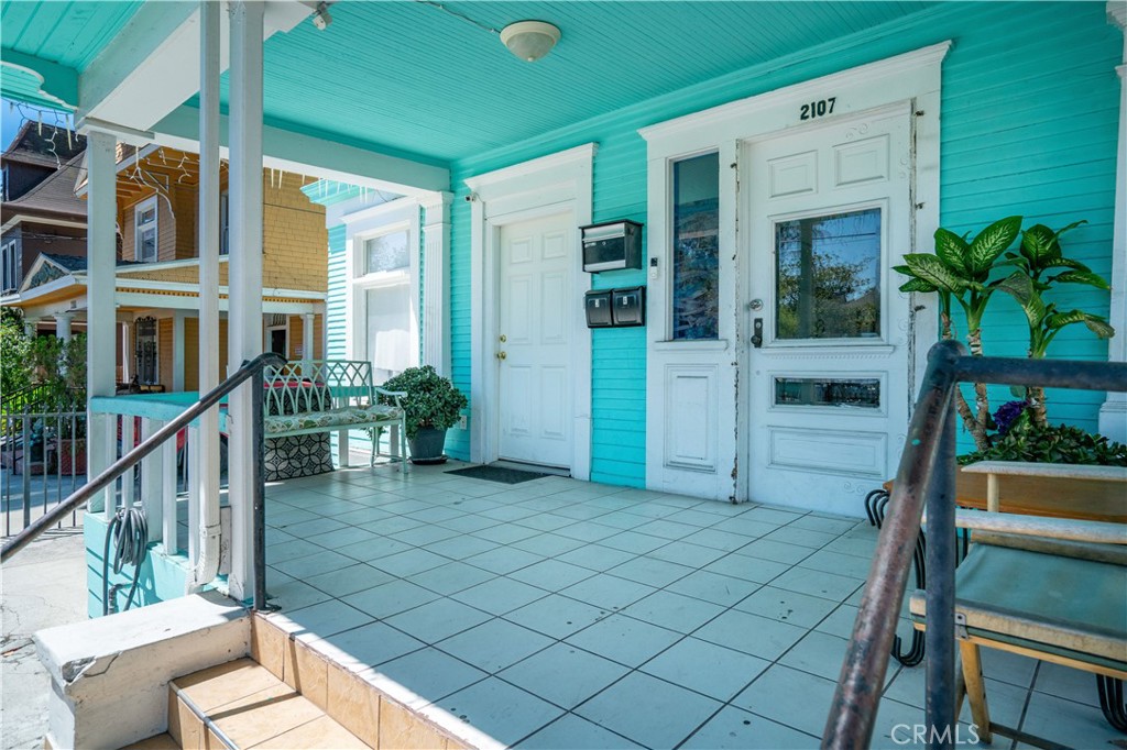2107 S Union Avenue Property Photo 17