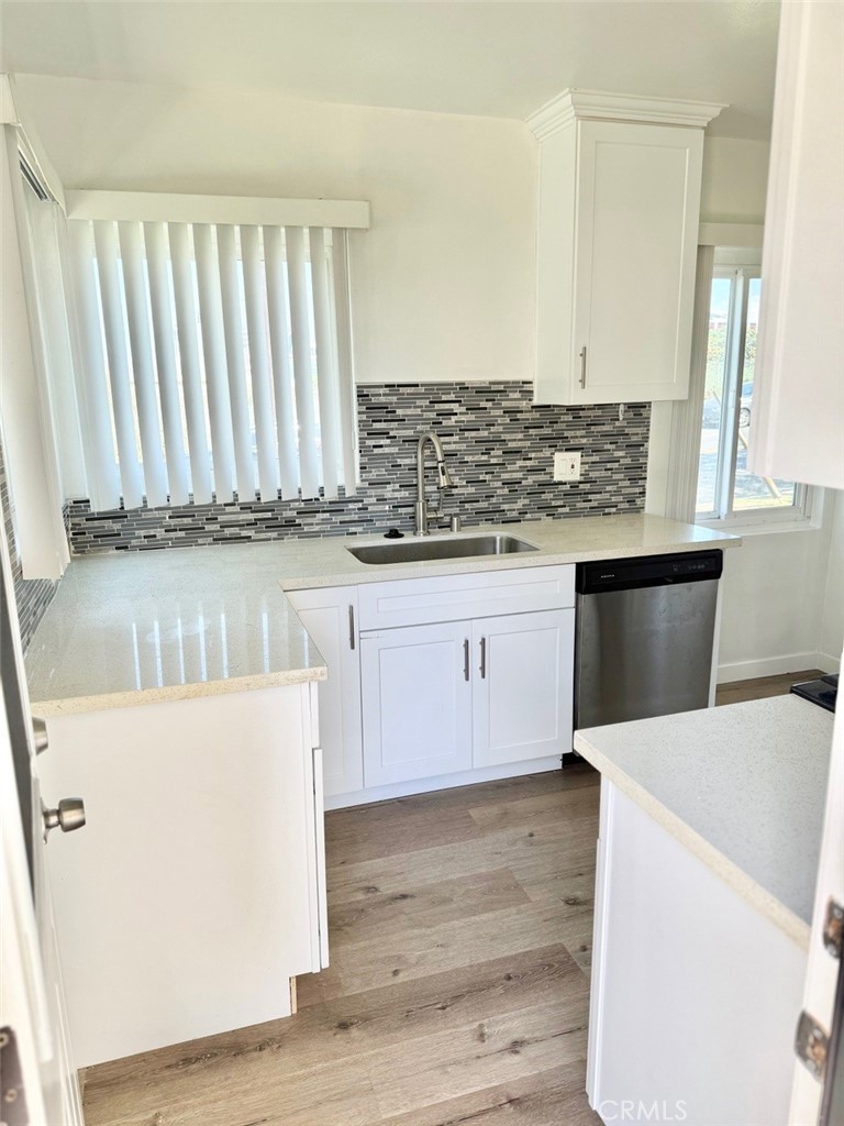 1112 E Imperial Avenue Property Photo 3