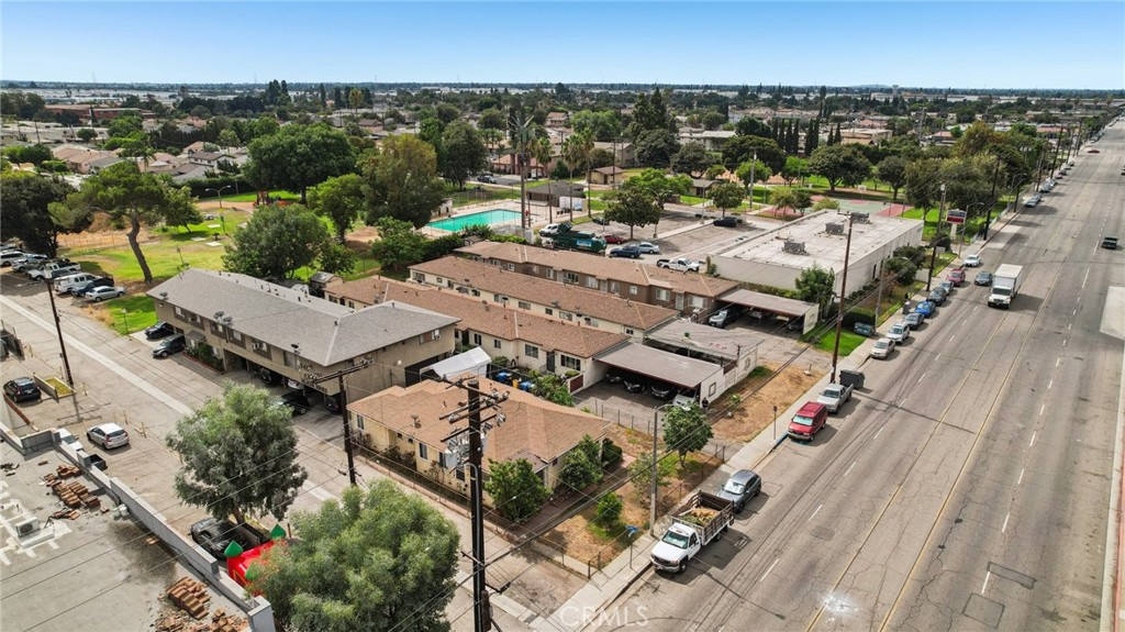 1032 S Greenwood Property Photo 15